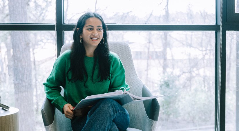 teen talking in therapy group